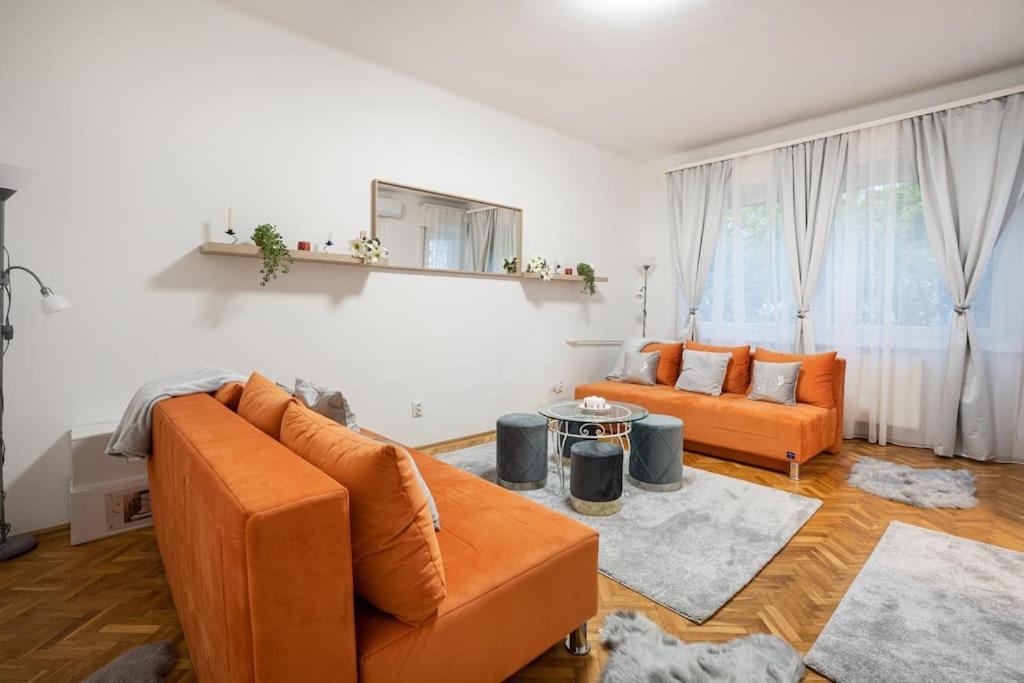 Mirage Monte Apartment บูดาเปสต์ ภายนอก รูปภาพ